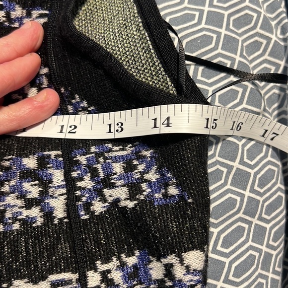 ⭐️Nic & Zoe,Classic Style Fit & Flare, Gorgeous Silhouette Design,EUC, MSRP $228 - Picture 14 of 16